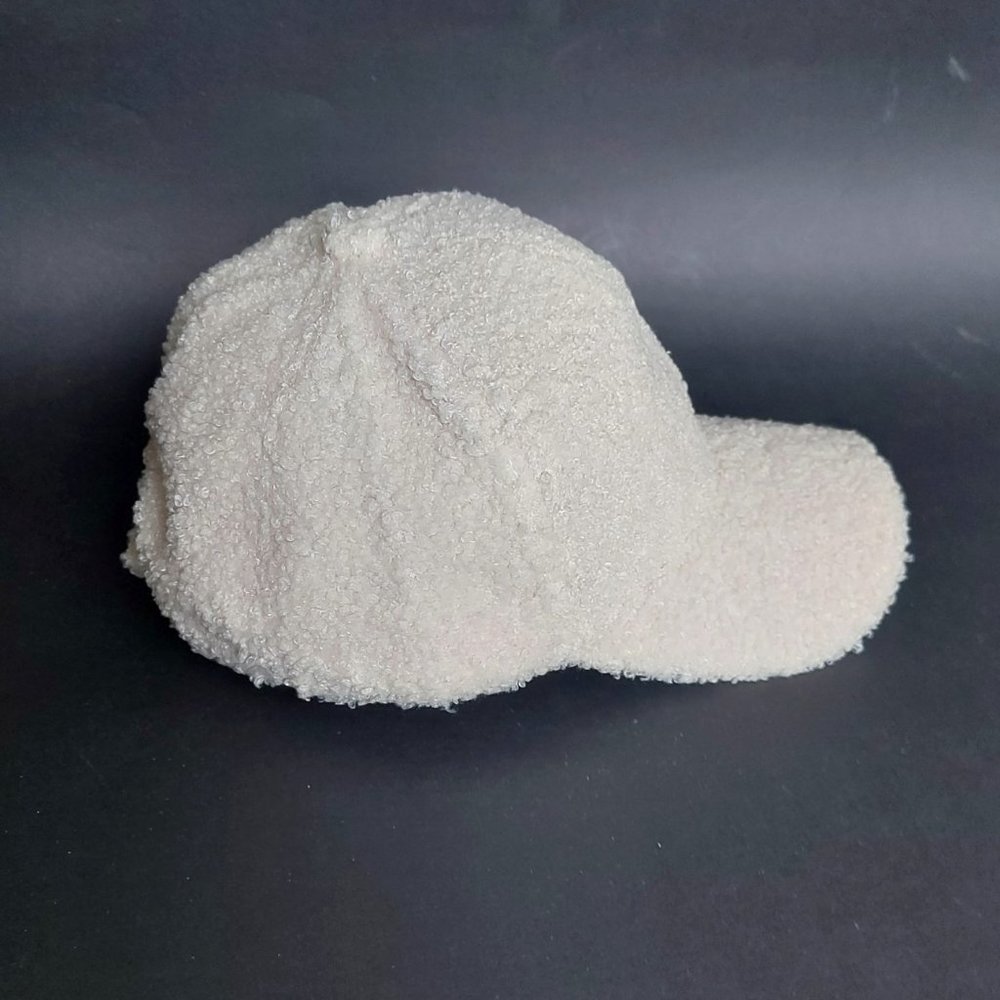 Women's Cream Coloured Sherpa Ball Cap - NWOT